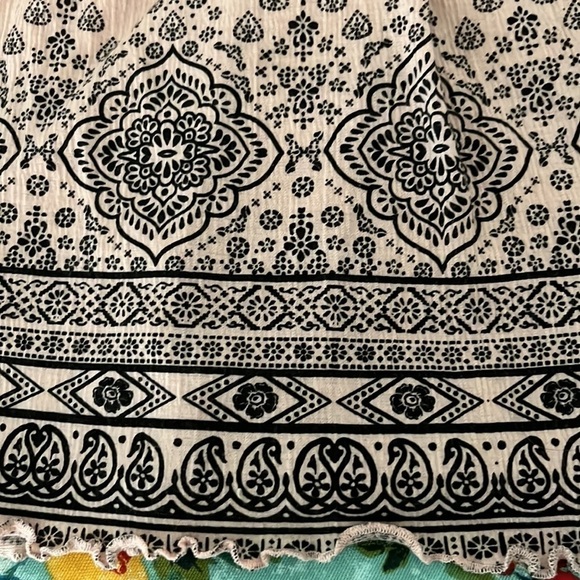 🎈NWOT No boundaries shirt for sale size medium! 3/$20 - Picture 6 of 6